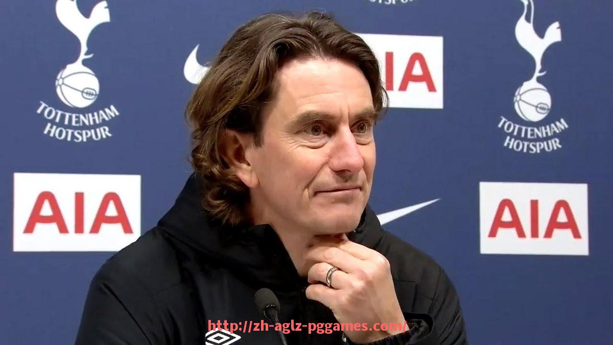 PG模拟器官方网站-世俱杯场外发言影响球队气氛的典型案例及反响分析